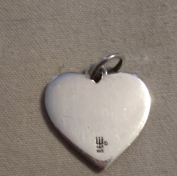 Besitos Charm James Avery 2025